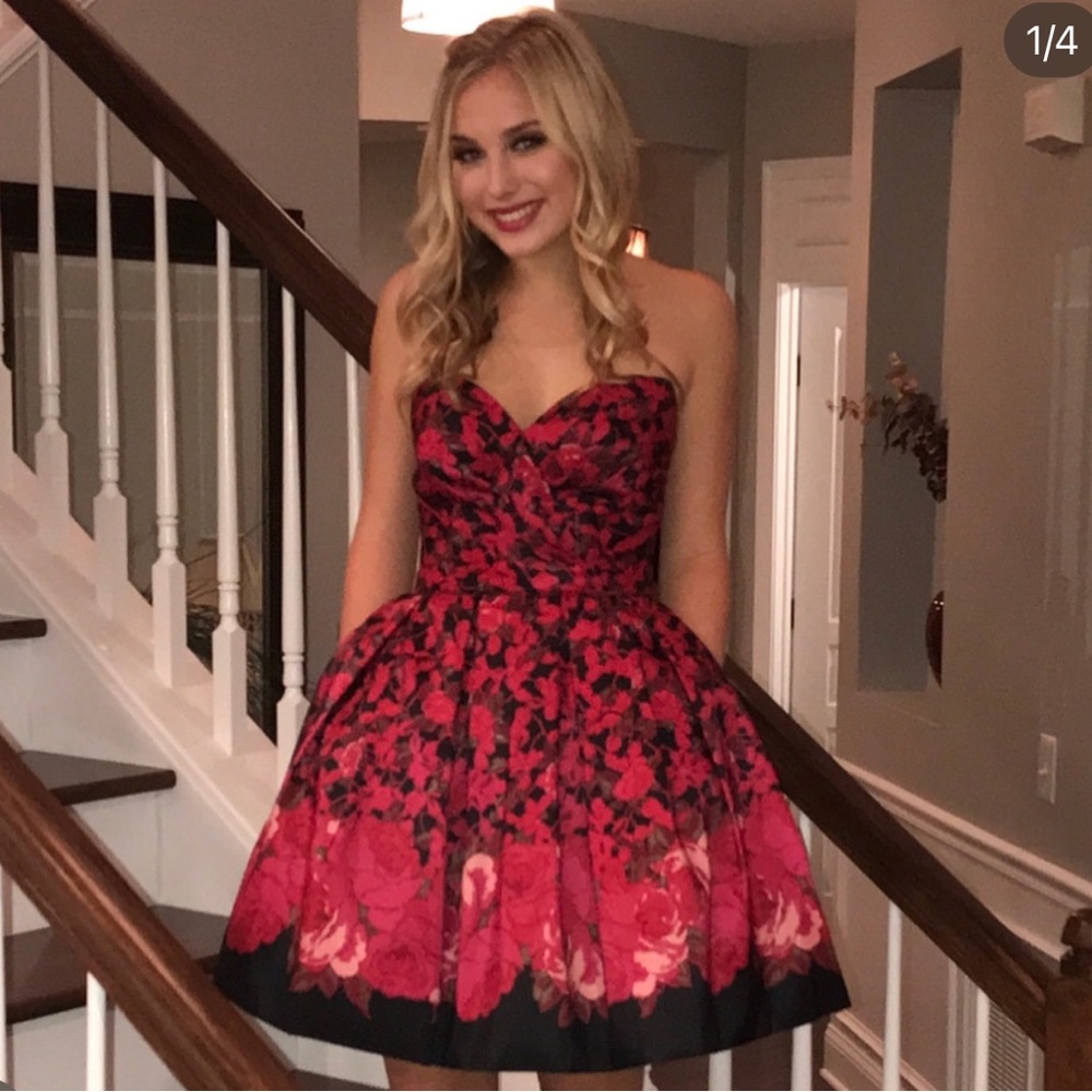 Red floral -size 0 Sherri Hill